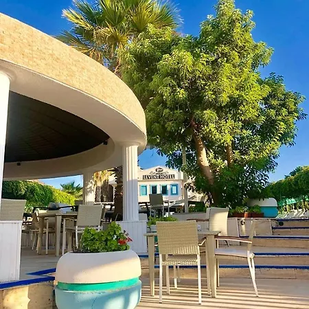 Ξενοδοχείο Grand Levent