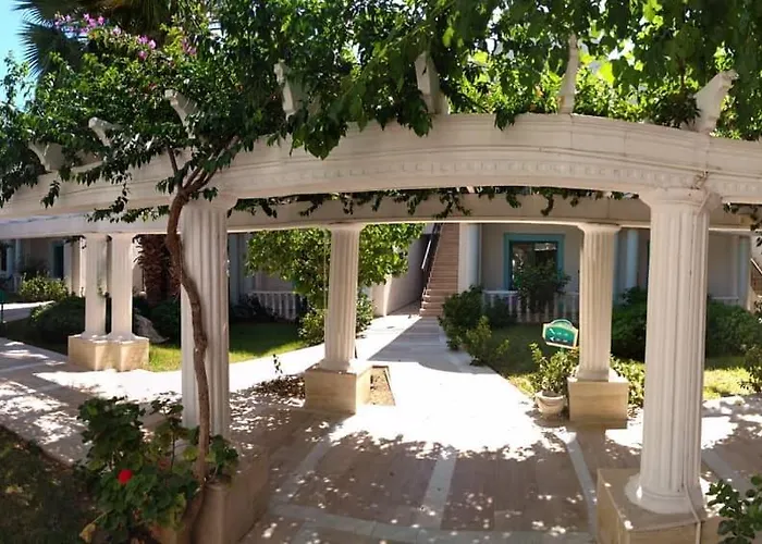 Ξενοδοχείο Grand Levent 4*