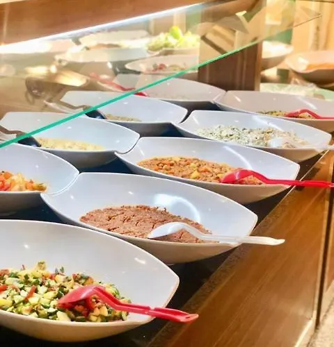 Grand Levent Hotel 4*