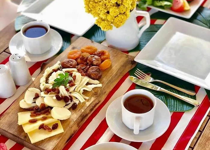 מלון Grand Levent 4*