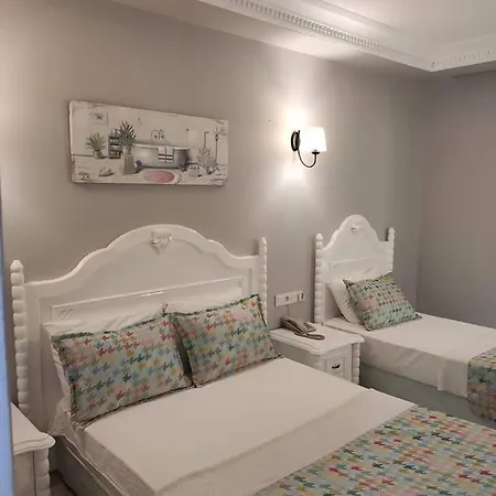 Grand Levent Hotel