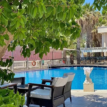 Grand Levent Hotel 4*